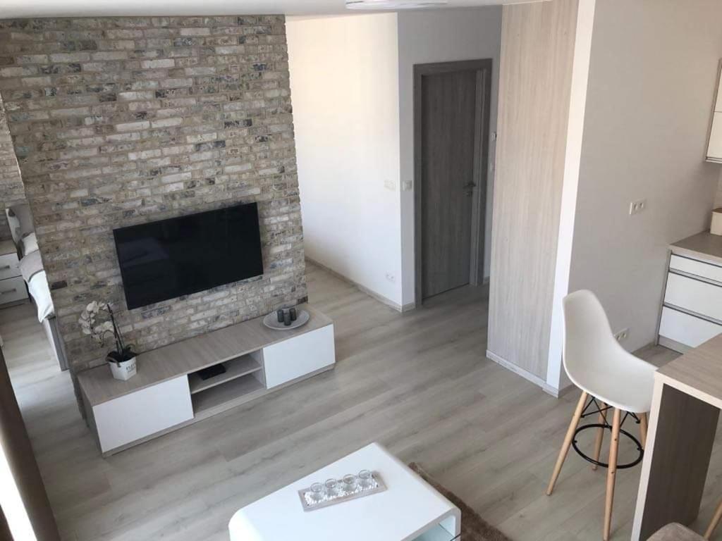 Urban Residence C707, Free Garage Parking Братислава Экстерьер фото
