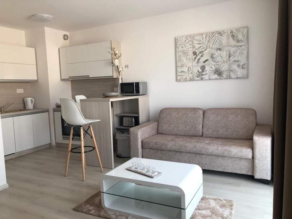 Urban Residence C707, Free Garage Parking Братислава Экстерьер фото
